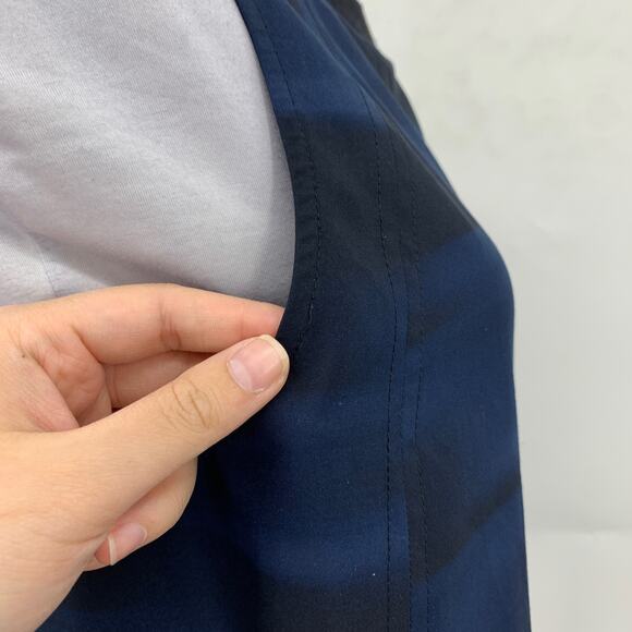 Athleta Tank Top Womens M Medium Navy Black Zephyr Printed Sleeveless Crew Neck - Picture 7 of 13